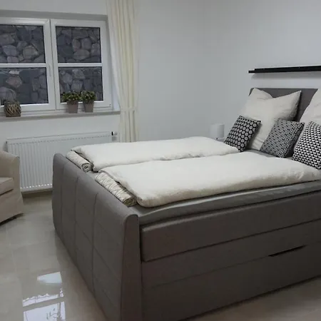 Steuerwald Apartment *